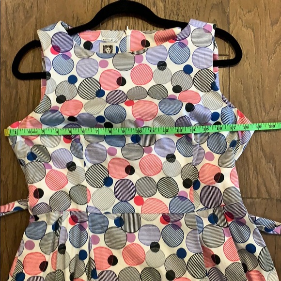 Dress - Picture 8 of 9